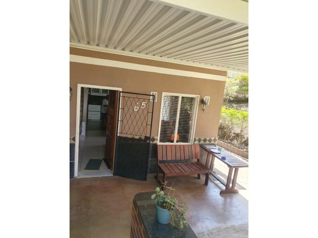 3 Bedroom House for sale in Newlands East