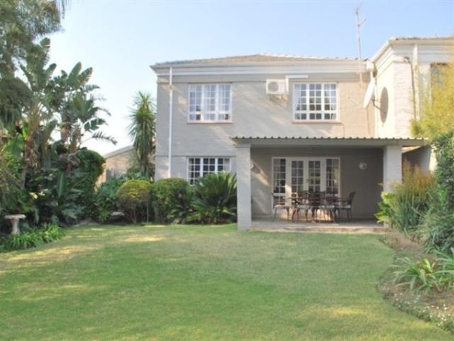 2 Bedroom House for sale in Silver Lakes Golf Estate