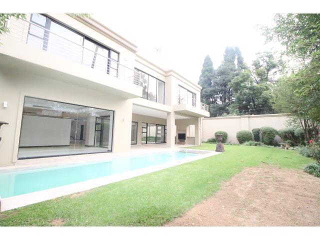 5 Bedroom House to let in Hyde Park