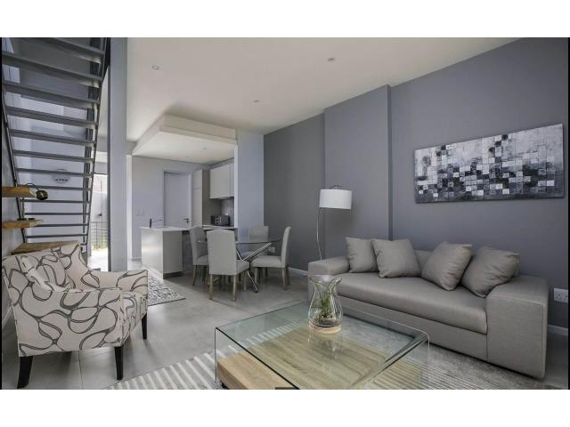 2 Bedroom Townhouse to let in Rosebank