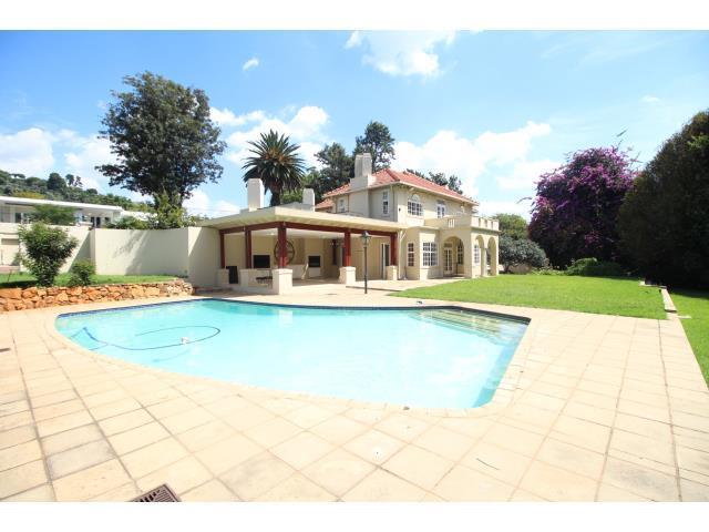 5 Bedroom House to let in Houghton Estate