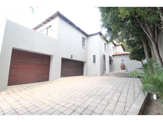 4 Bedroom House to let in Benmore Gardens