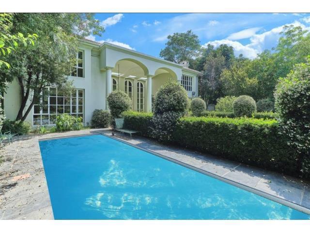 4 Bedroom House to let in Hyde Park