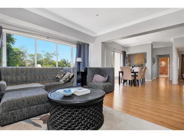 2 Bedroom Apartment to let in Sandton Central