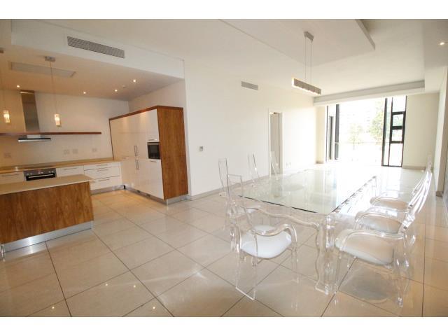 2 Bedroom Apartment to let in Houghton Estate