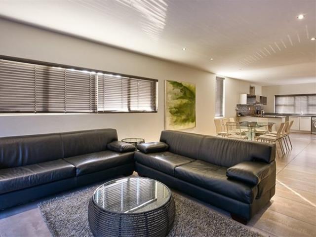 4 Bedroom Townhouse to let in Sandown