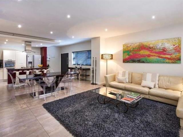 4 Bedroom Townhouse to let in Sandown
