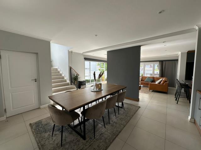 4 Bedroom Cluster for sale in Oaklands