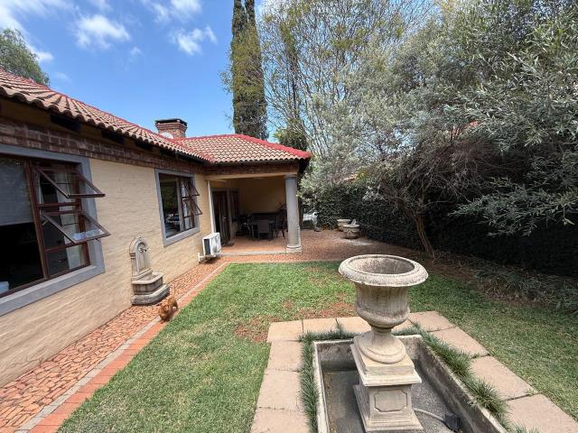 2 Bedroom Simplex to let in Sterrewag