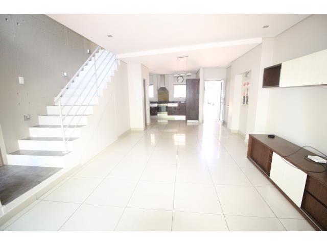 2 Bedroom Townhouse to let in Melrose North