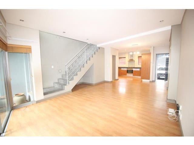 2 Bedroom Townhouse to let in Melrose