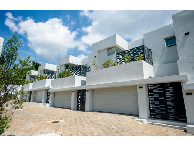 3 Bedroom Cluster to let in Melrose