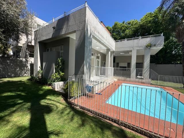 4 Bedroom Cluster to let in Atholl