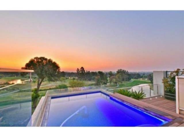 4 Bedroom Penthouse for sale in Houghton Estate