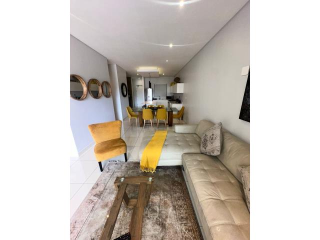 2 Bedroom Apartment to let in Hyde Park