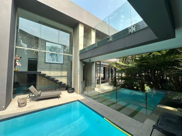 4 Bedroom House to let in Hyde Park