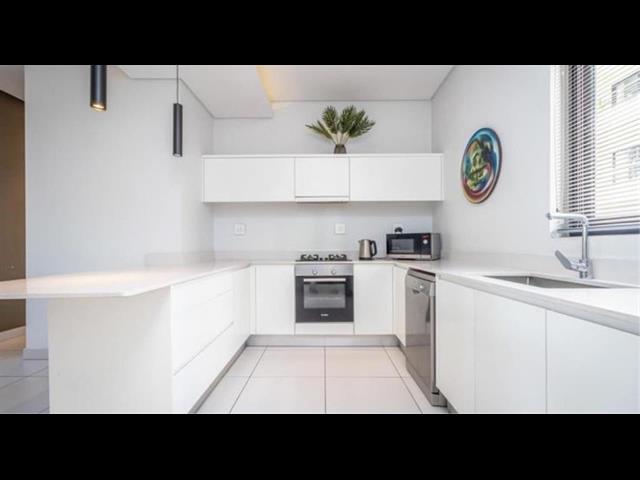 2 Bedroom Apartment to let in Rosebank