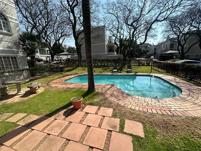 3 Bedroom Apartment to let in Morningside