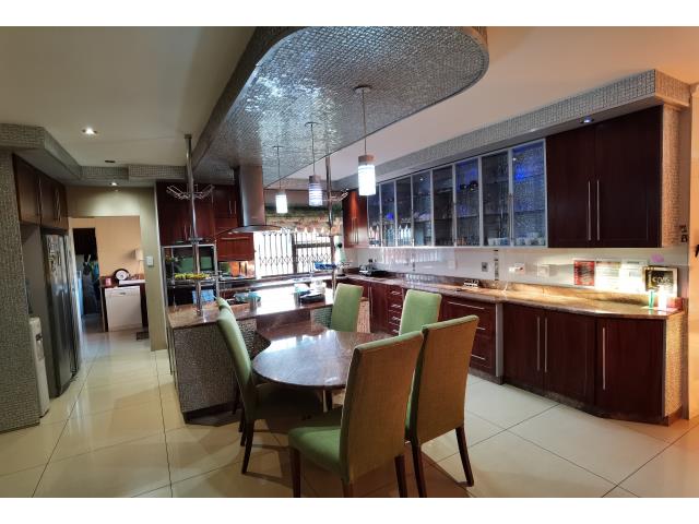 5 Bedroom House for sale in Ruimsig