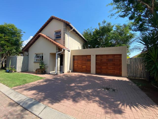 3 Bedroom Cluster to let in Broadacres