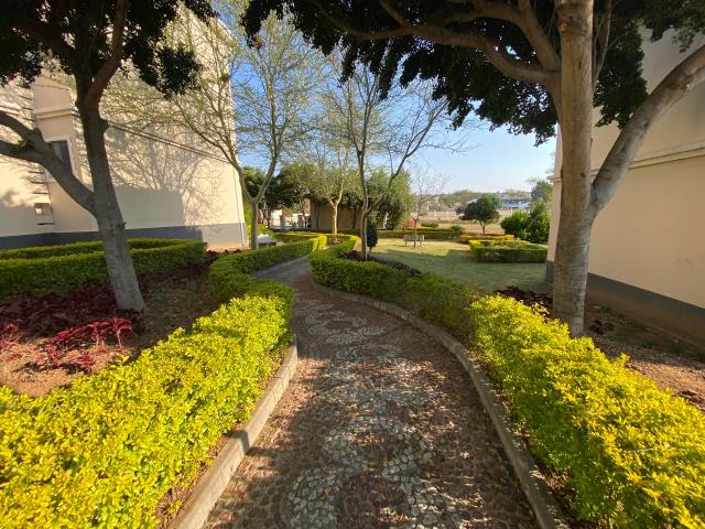 2 Bedroom Apartment for sale in Summerset