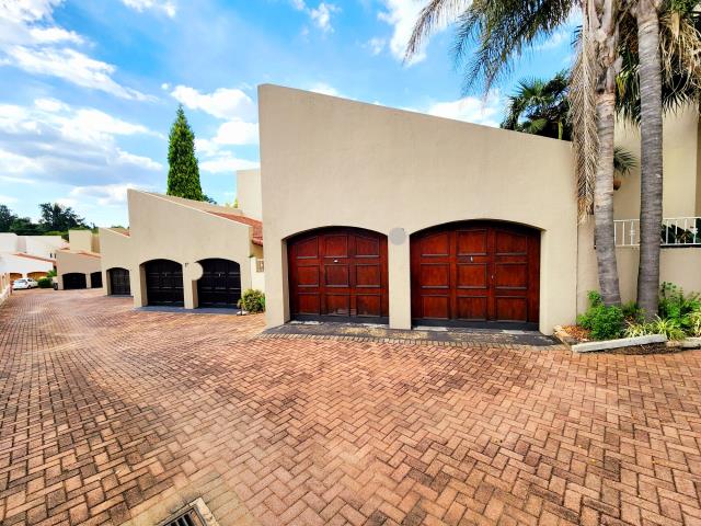 3 Bedroom Duplex for sale in Lyndhurst