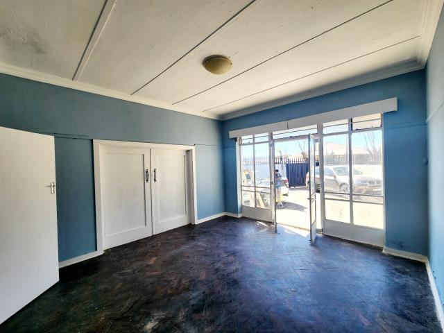 1 Bedroom Apartment to let in Roodepoort Central