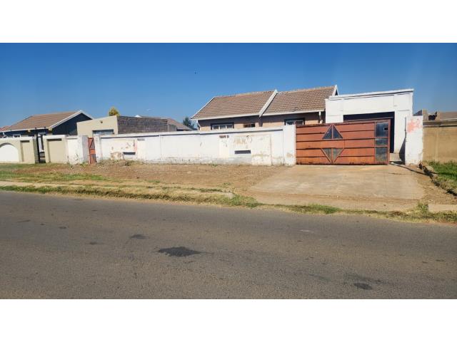 2 Bedroom House for sale in Windmill Park