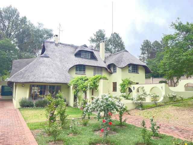 5 Bedroom House for sale in Buccleuch