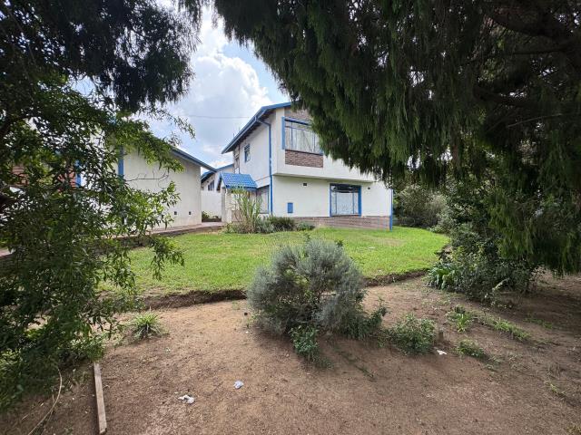 4 Bedroom House for sale in Mondeor
