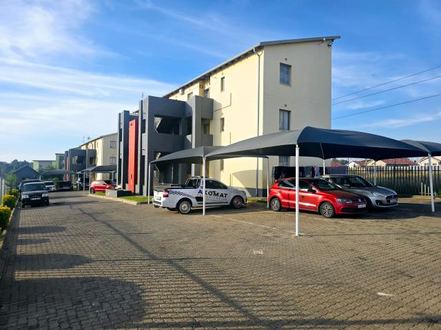 2 Bedroom Apartment for sale in Fleurhof