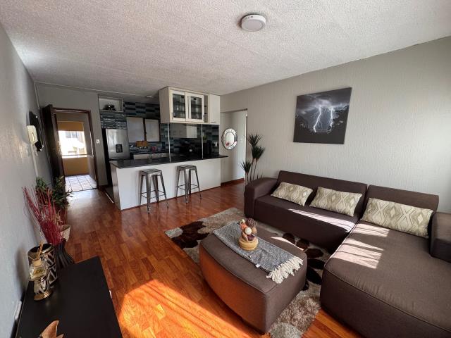 2 Bedroom Apartment for sale in Weltevreden Park