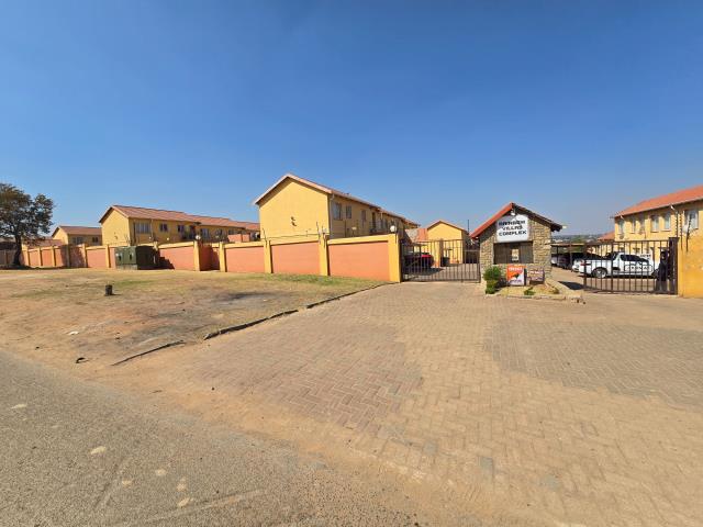 3 Bedroom House for sale in Groblerpark