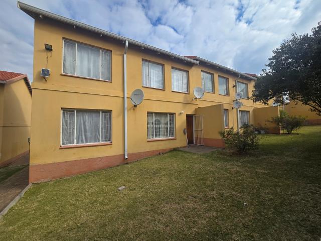 2 Bedroom Apartment for sale in Groblerpark