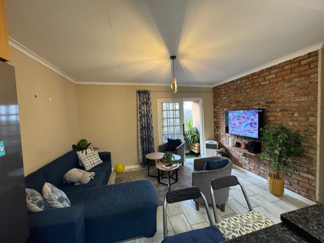 2 Bedroom Apartment to let in Ferndale