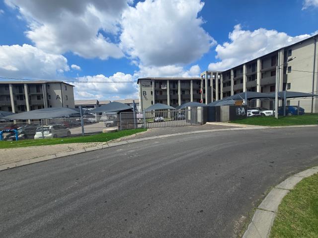 2 Bedroom Apartment for sale in Fleurhof