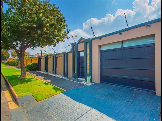 3 Bedroom House for sale in Greymont