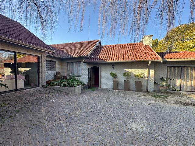 3 Bedroom House for sale in Randpark Ridge