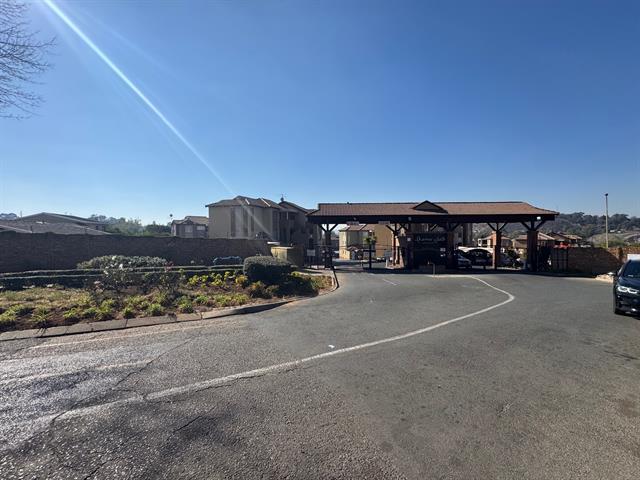2 Bedroom House for sale in Meredale