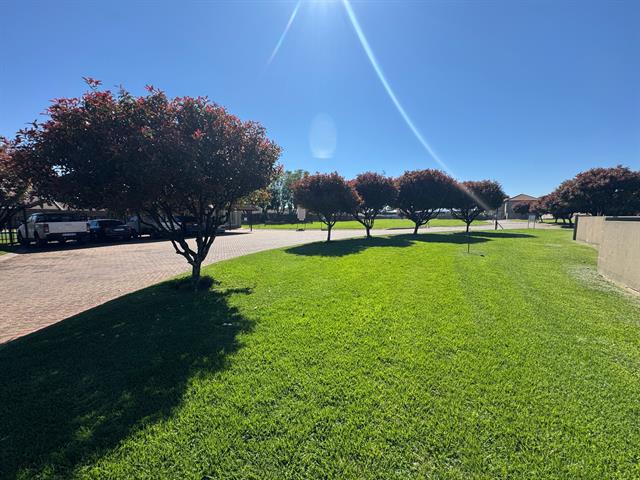 2 Bedroom Apartment for sale in Bergbron