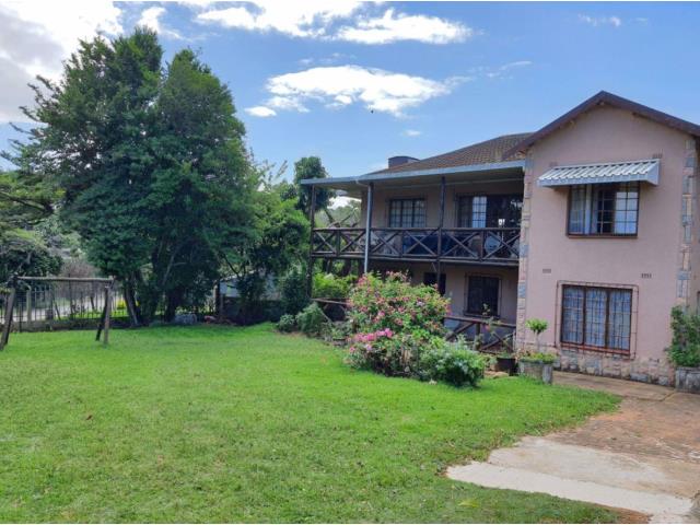 5 Bedroom House for sale in Sea Park