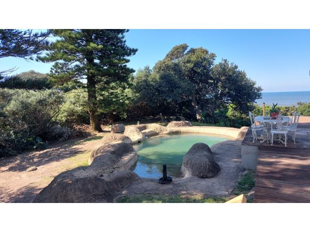 4 Bedroom House for sale in Sea Park