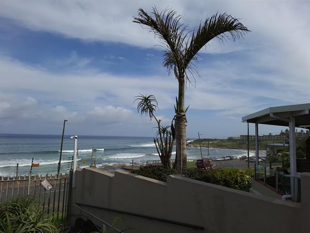 2 Bedroom Simplex for sale in Uvongo Beach