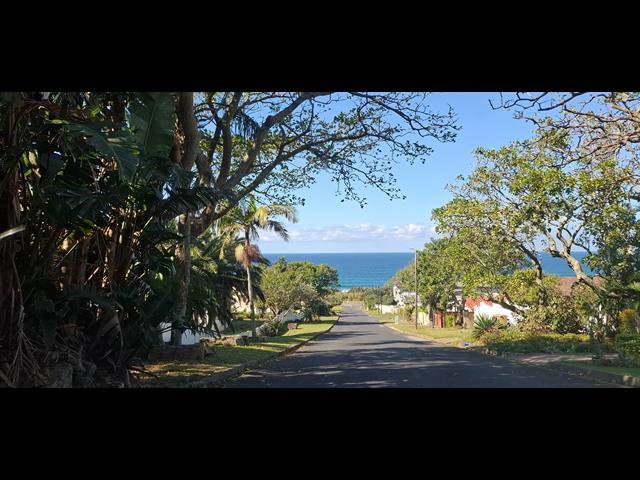3 Bedroom House for sale in Uvongo