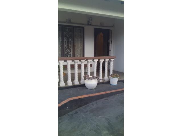 3 Bedroom House for sale in Shallcross