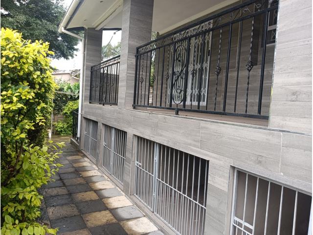 3 Bedroom Townhouse for sale in Escombe