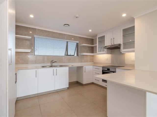 2 Bedroom Apartment for sale in Bothas Hill