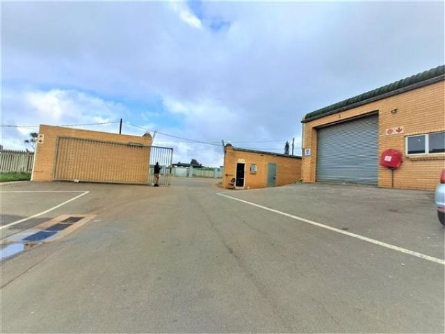 181m² Industrial space for sale in Waterfall