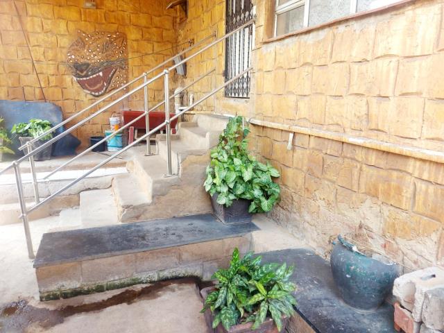 4 Bedroom House for sale in Lotus Park