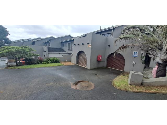 3 Bedroom Townhouse for sale in Bluff